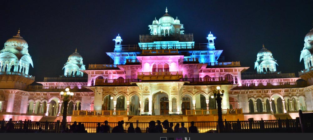 albert hall museum night jaipur