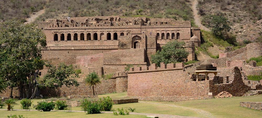 Jaipur Abhaneri Step Well Same Day Tour