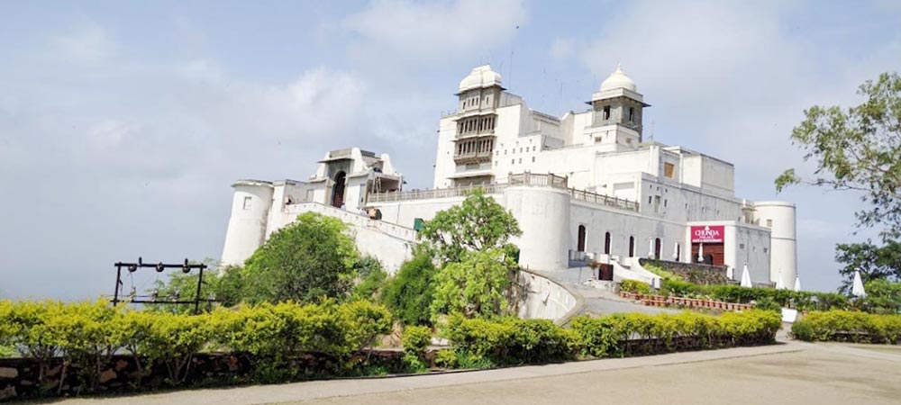 monsoon palace taxi